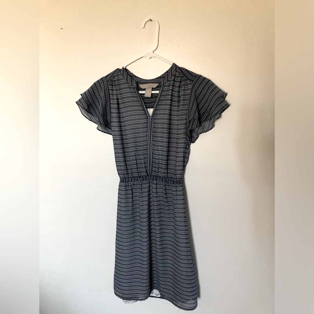 H & M Blue & White Lightweight Mini Dress With Slip Ruffled Sleeve Cinched Waist